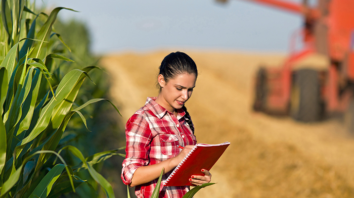 Técnico Agrícola y Ganadero